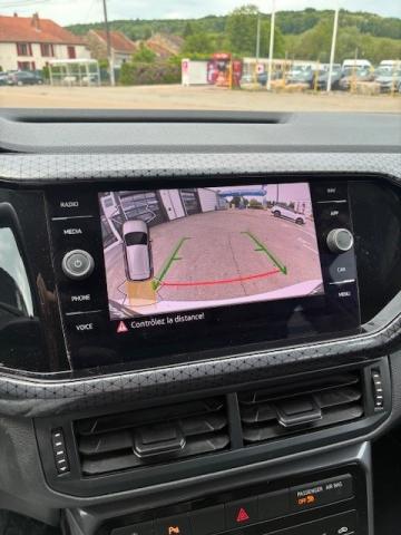 Volkswagen T-Cross image 3