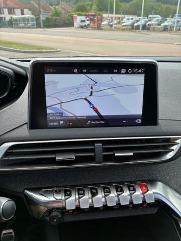 Peugeot 5008 image 2