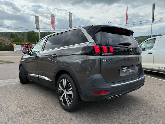 Peugeot 5008 image 8