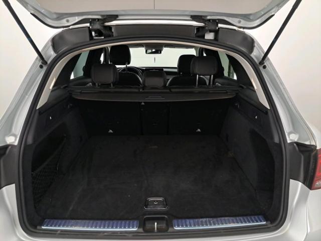 Mercedes Benz Glc image 9