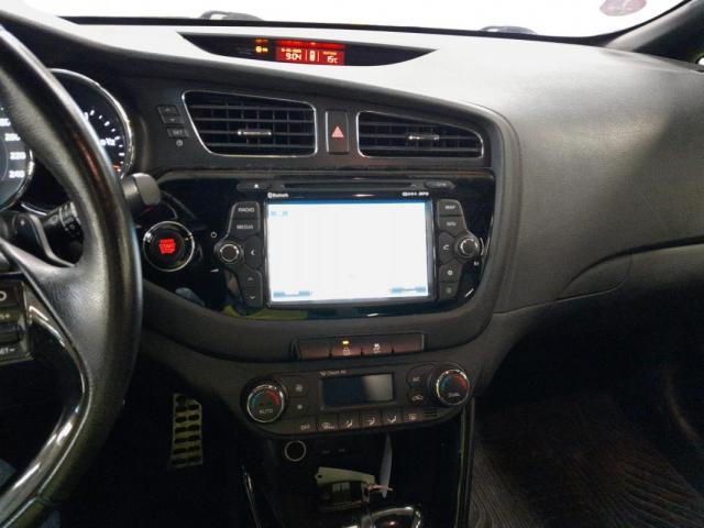 Kia Cee'D image 8