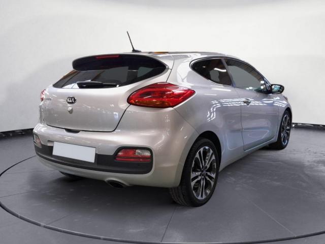 Kia Cee'D image 3