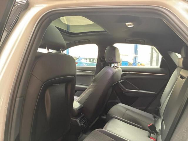 Audi Q3 image 3