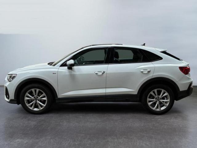 Audi Q3 image 2