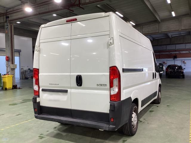 Peugeot Boxer image 1
