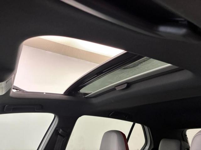 Volkswagen Golf image 4