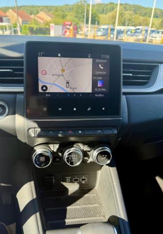 Renault Captur image 1