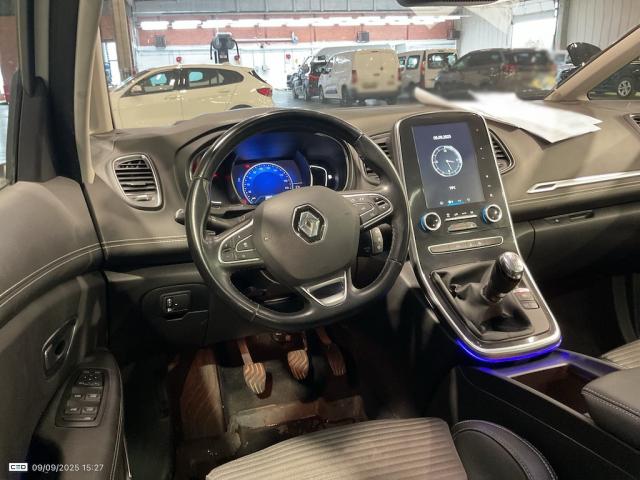 Renault Scénic image 8