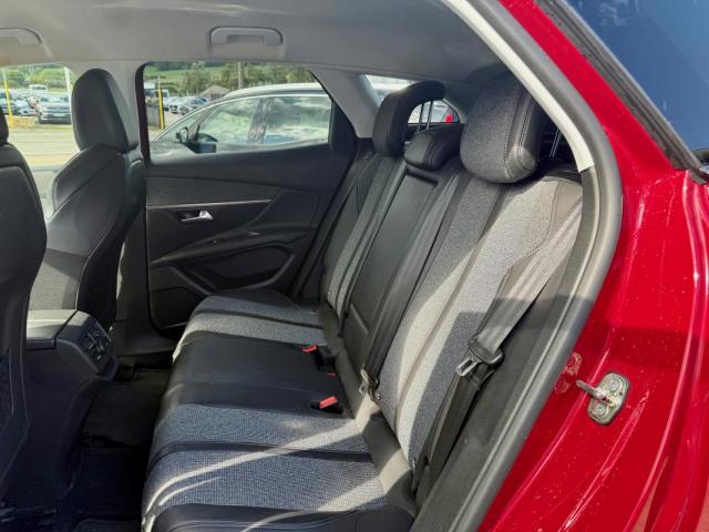 Peugeot 3008 image 1