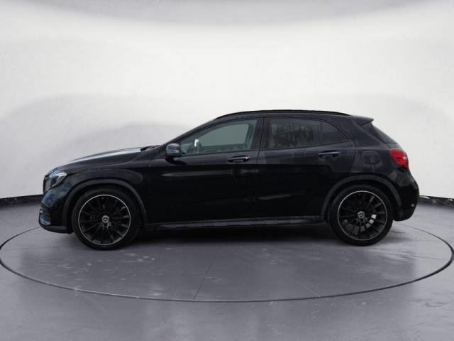 Mercedes Benz Gla image 6
