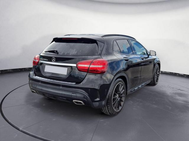 Mercedes Benz Gla image 9