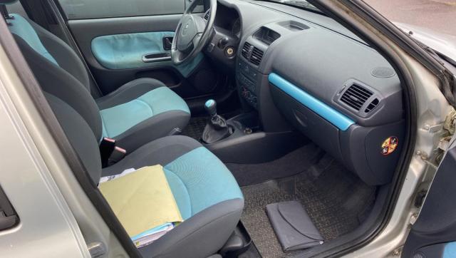 Renault Clio image 6