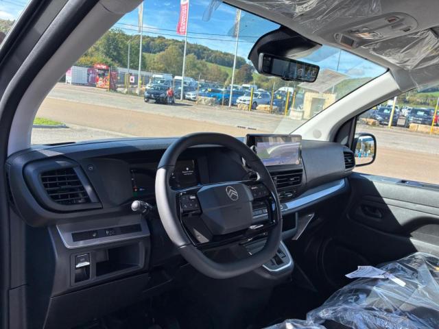 Citroen Jumpy image 2