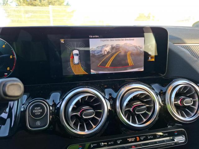 Mercedes Benz Gla image 1