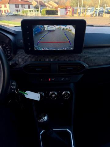 Dacia Sandero image 2