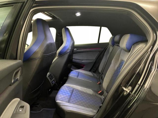 Volkswagen Golf image 9