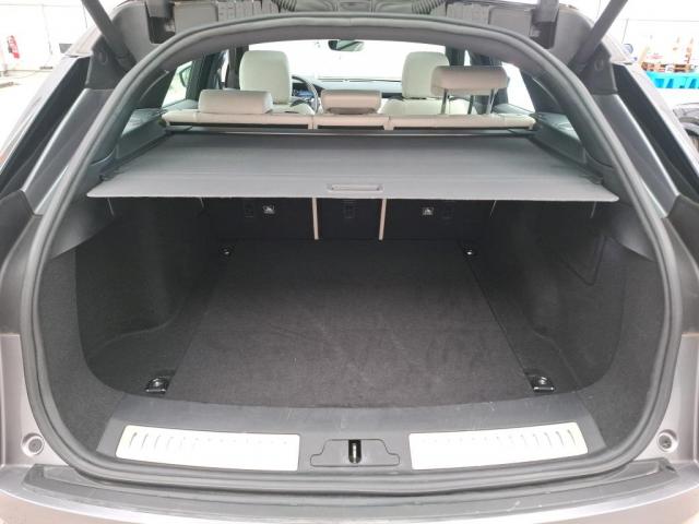 Land Rover Range Rover Velar image 3