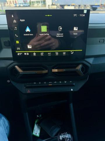 Dacia Duster image 9