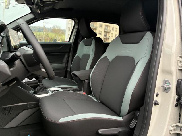 Dacia Duster image 5