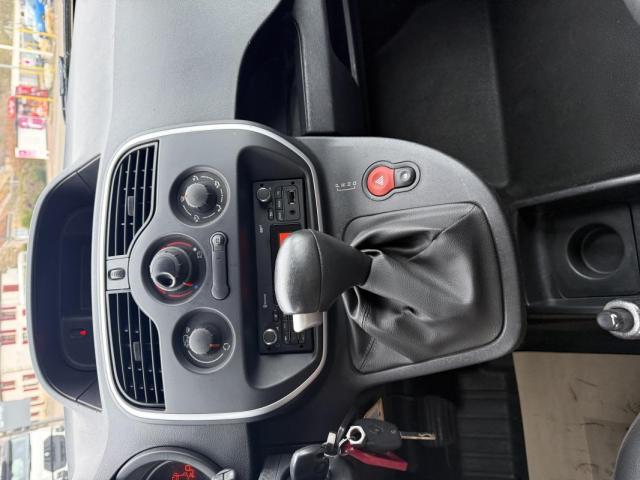 Renault Kangoo image 1