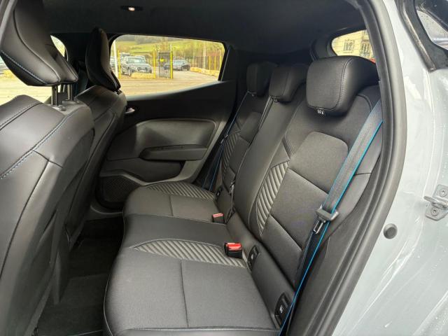 Renault Alpine image 5