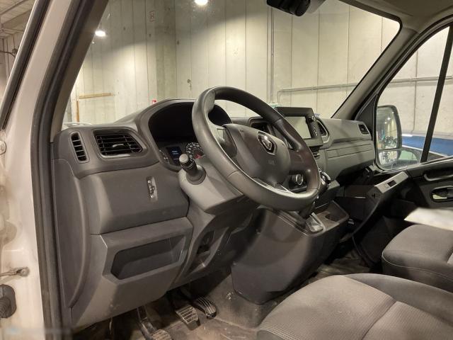 Renault Master image 1