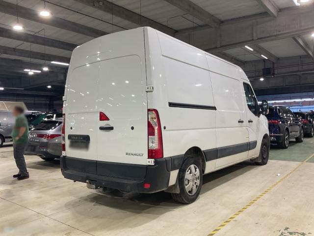 Renault Master image 2