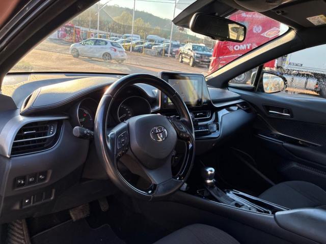 Toyota C-Hr image 8