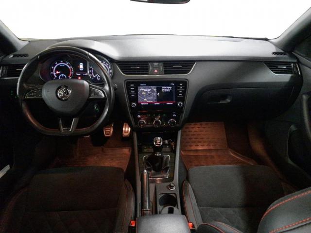 Skoda Octavia image 6