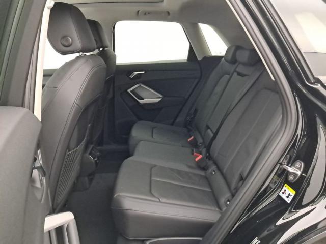 Audi Q3 image 9