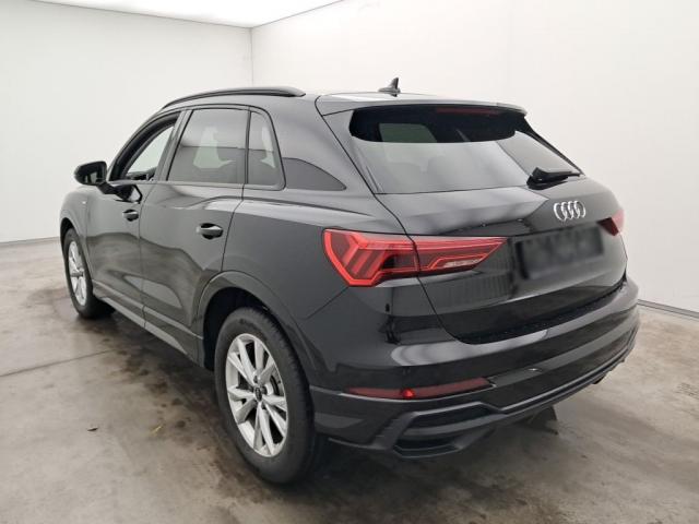 Audi Q3 image 8