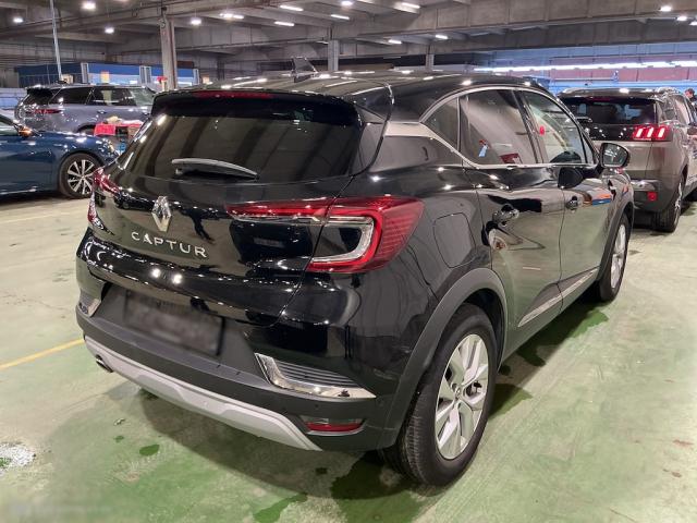 Renault Captur image 1