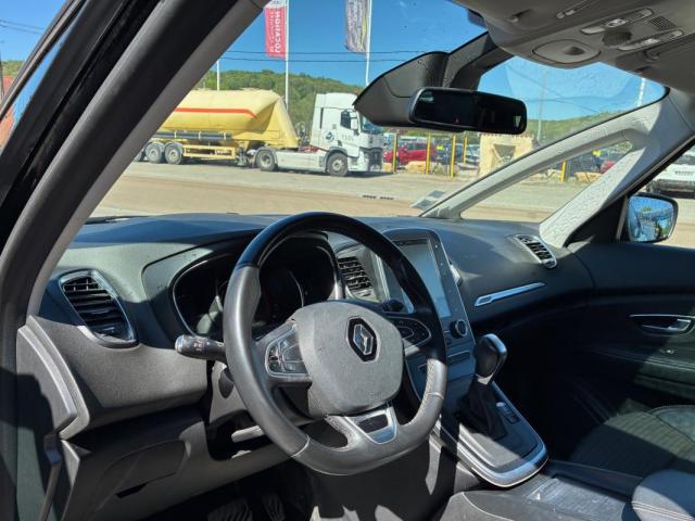 Renault Scénic image 1