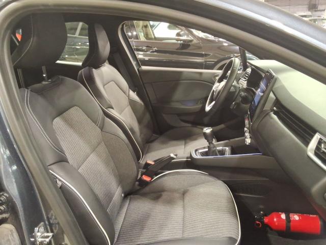 Renault Clio image 6