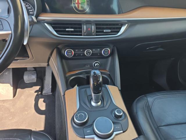 Alfa Romeo Stelvio image 7