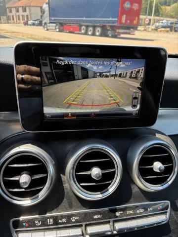 Mercedes Benz E 220 image 5