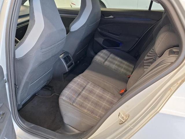 Volkswagen Golf image 8
