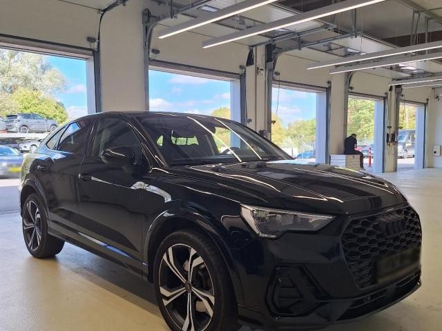 Audi Q3 image 1
