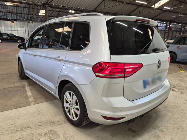 Volkswagen Touran image 1