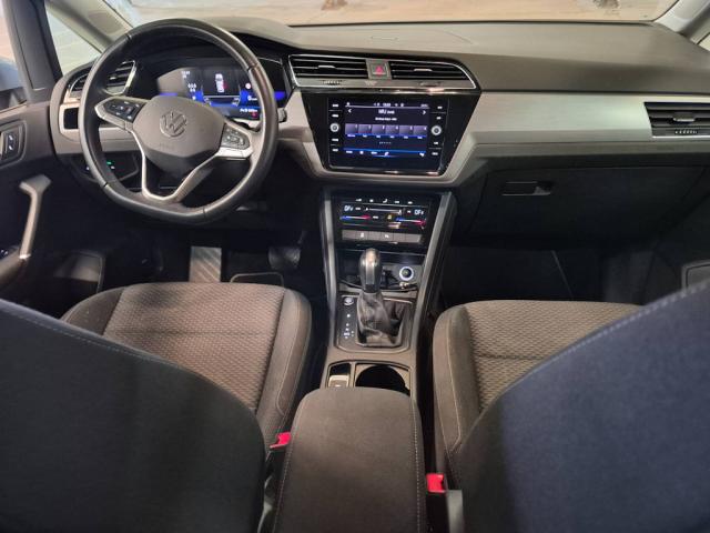 Volkswagen Touran image 2