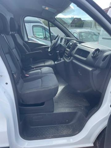 Renault Trafic image 3