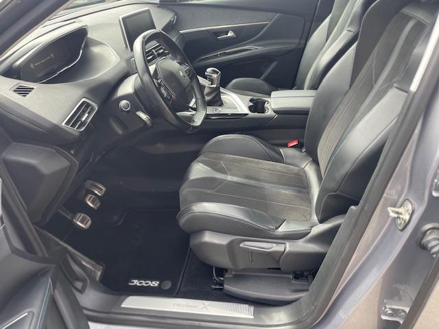 Peugeot 3008 image 1