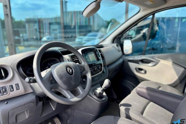 Renault Trafic image 1