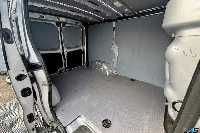 Renault Trafic image 6