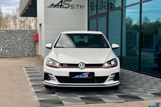 Volkswagen Golf image 9