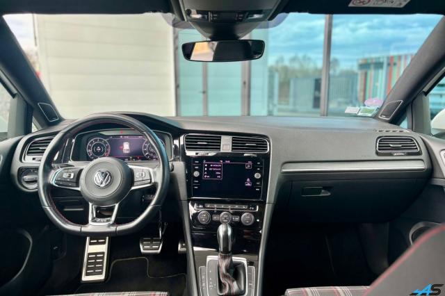 Volkswagen Golf image 5