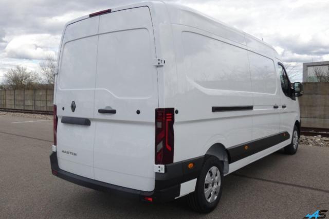 Renault Master image 8