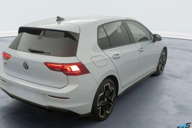 Volkswagen Golf image 9