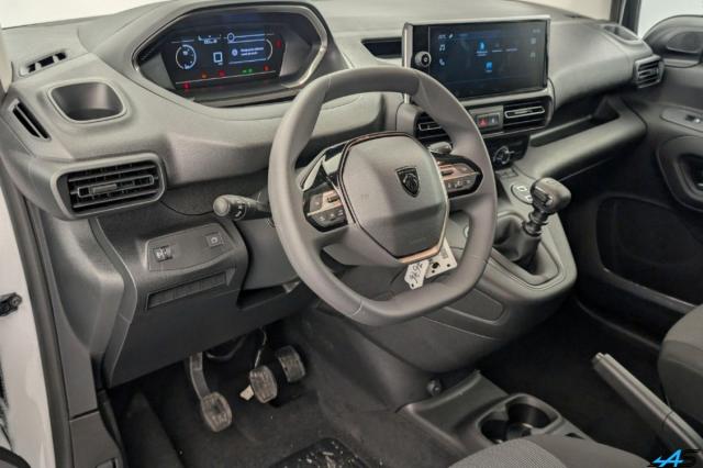 Peugeot Partner image 2