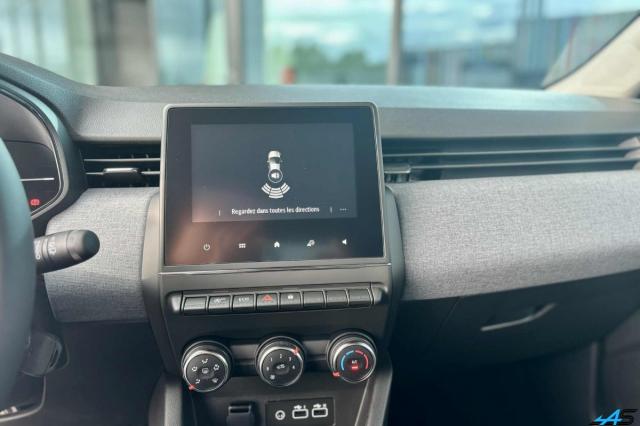 Renault Clio image 1